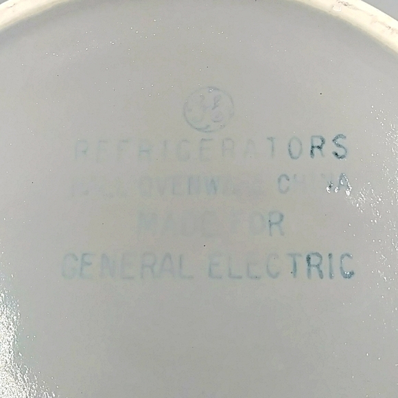 1940-50s General Electric 2 QT Refrigerators Hall Ovenware W Lid. - Picture 3 of 14